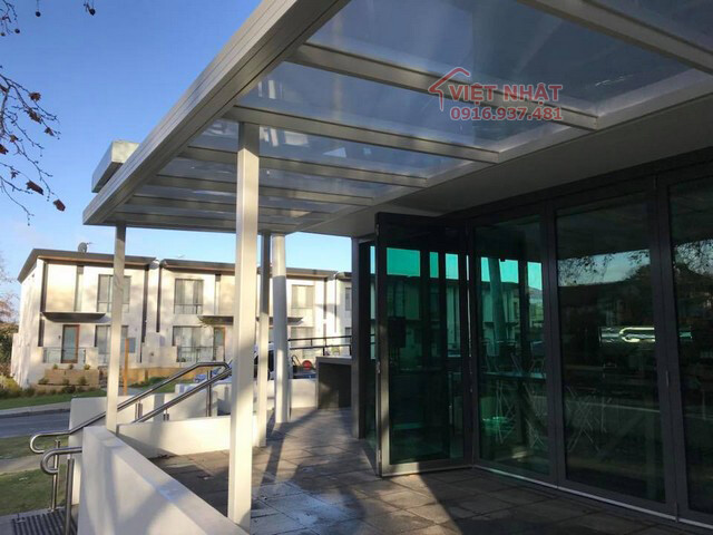 Mái Che Lấy Sáng Polycarbonate