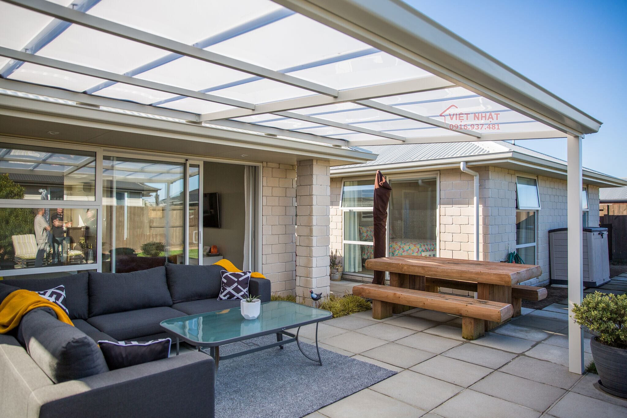 Mái Che Lấy Sáng Polycarbonate