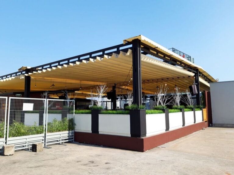 Mái Xếp Lượn Sóng: Vẻ Đẹp Mềm Mại Cho Sân Vườn, Quán Cafe