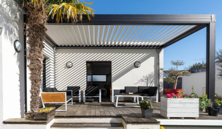 Mái Che Pergola: Giải Pháp Kiến Trúc Ngoại Thất Đẳng Cấp và Bền Bỉ