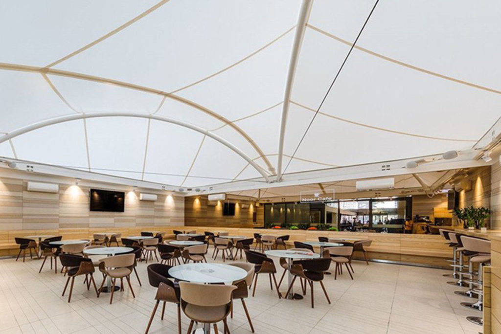 Các loại mái che bạt căng cho quán cafe