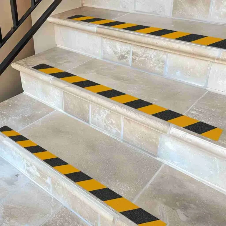 Cách Dán Băng Keo Chống Trượt Đúng Kỹ Thuật, Đảm Bảo Độ Bền