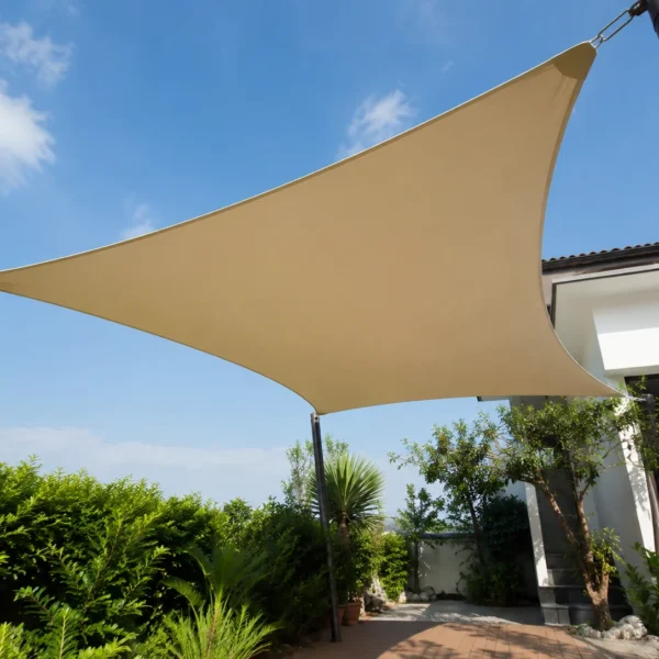 Bạt Che Nắng Bạt Căng PVC/PVDF – Sân Vườn, Sân Thượng